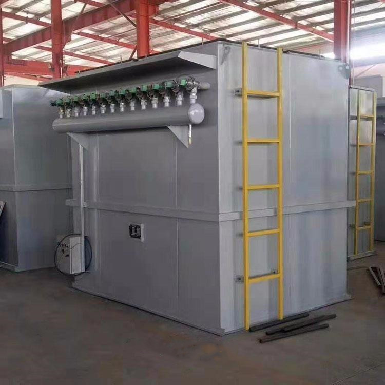 鑄造廠用布袋除塵器采用電子脈沖噴吹技術(shù)，清灰效果好